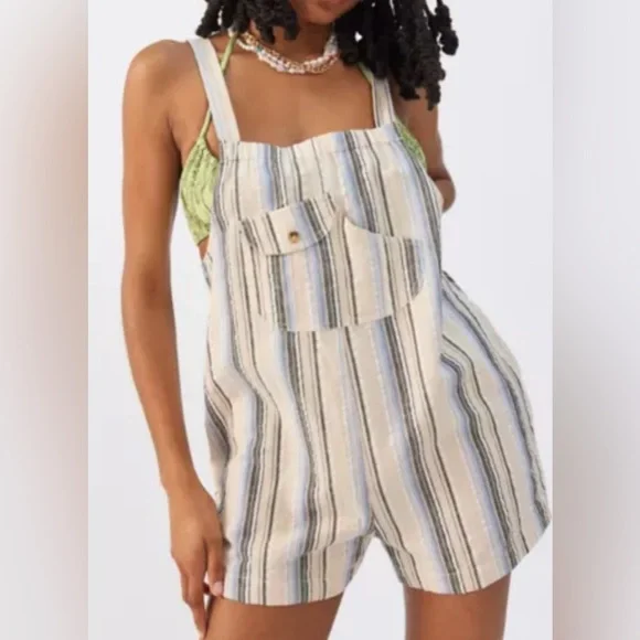 Urban Outfitters Chelsea Linen Short Overalls — Size S - Picture 1 of 4